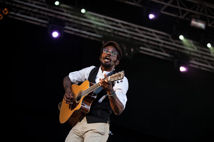 Tété @ Ronquières Festival 2013, picture 9, photographed by Dorien Goetschalckx - FrontView Magazine
