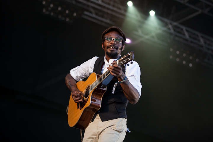Tété @ Ronquières Festival 2013, picture 15, photographed by Dorien Goetschalckx - FrontView Magazine