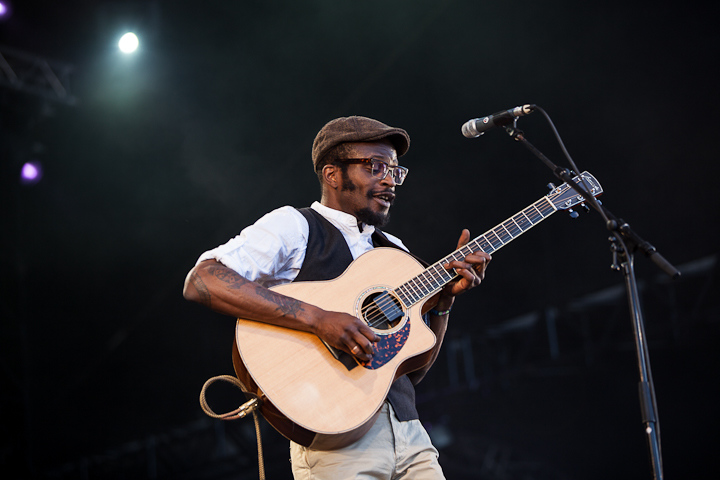 Tété @ Ronquières Festival 2013, picture 17, photographed by Dorien Goetschalckx - FrontView Magazine