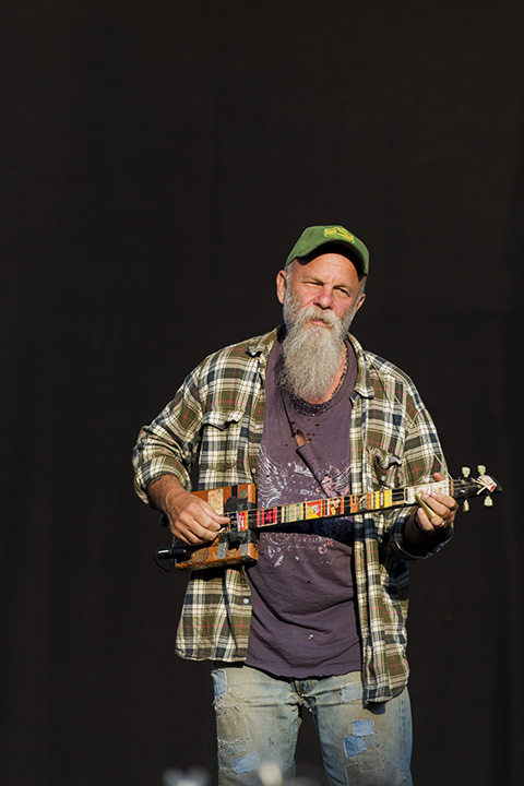 Seasick Steve @ Lokerse Feesten 2013, picture 8, photographed by Jonas Wallecan - FrontView Magazine