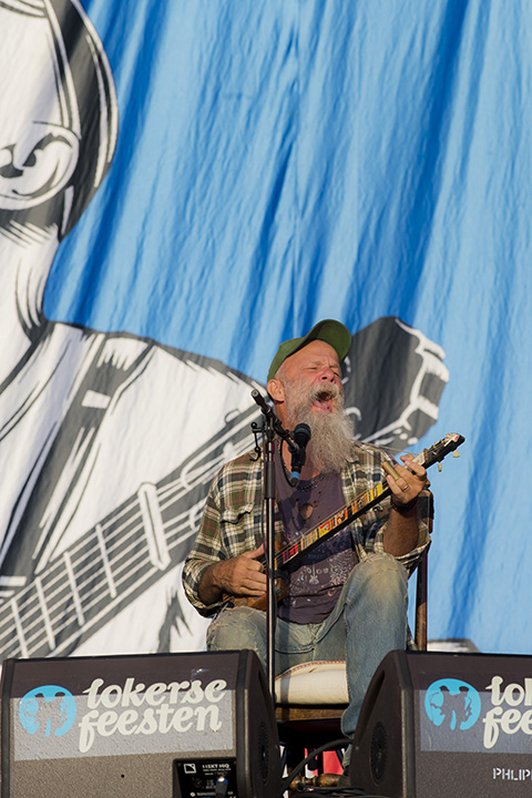 Seasick Steve @ Lokerse Feesten 2013, picture 11, photographed by Jonas Wallecan - FrontView Magazine