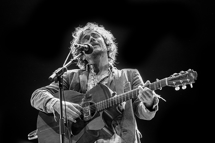 Damien Rice at Lokerse Feesten 2013, picture 14, photographed by Jonas Wallecan - FrontView Magazine