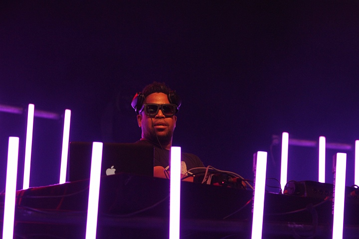 Dj's & sfeer @ Casa Blanca 2013, picture 52, photographed by Marc Verdonck - FrontView Magazine