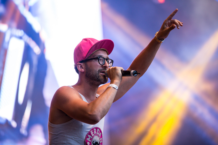 Merdan Taplak @ Marktrock Leuven 2013, picture 3, photographed by Kurt Jacobs - FrontView Magazine