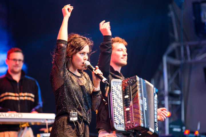 Merdan Taplak @ Marktrock Leuven 2013, picture 6, photographed by Kurt Jacobs - FrontView Magazine
