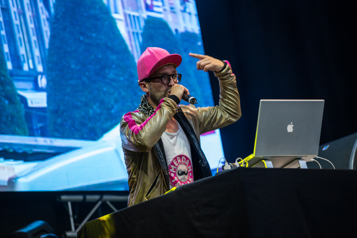 Merdan Taplak @ Marktrock Leuven 2013, picture 8, photographed by Kurt Jacobs - FrontView Magazine