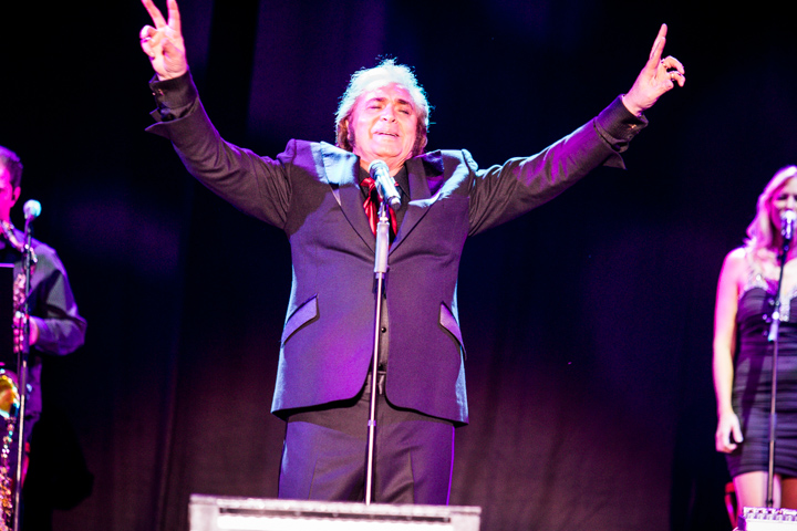 Engelbert Humperdinck @ Rimpelrock, picture 5, photographed by Tom Stessens - FrontView Magazine