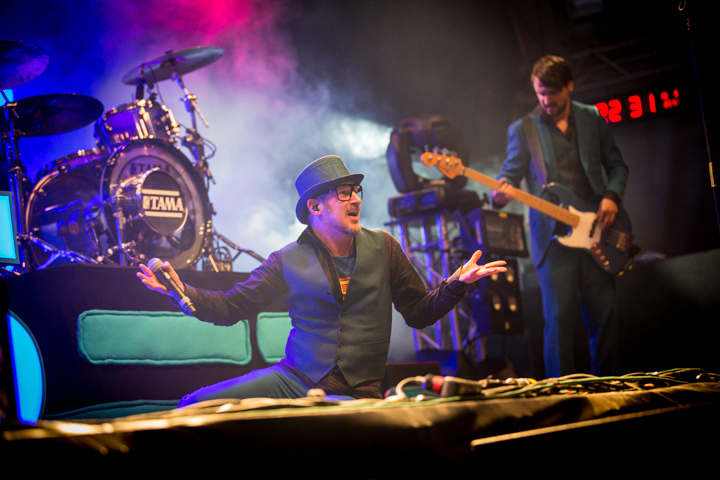 Les Truttes @ Marktrock Leuven 2013, picture 3, photographed by Kurt Jacobs - FrontView Magazine