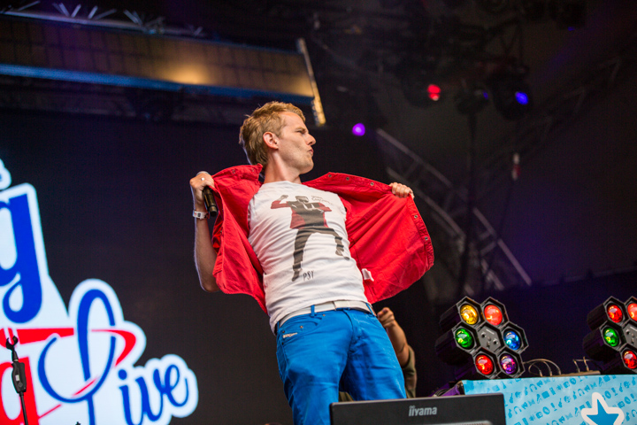MNM Sing Your Song @ Marktrock Leuven 2013, picture 8, photographed by Kurt Jacobs - FrontView Magazine