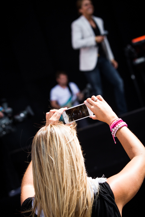 Roxeanne & André Jr. Hazes @ Rimpelrock, picture 6, photographed by Tom Stessens - FrontView Magazine