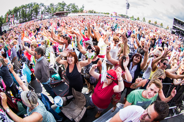 Sfeerbeeld @ Rimpelrock, picture 1, photographed by Tom Stessens - FrontView Magazine