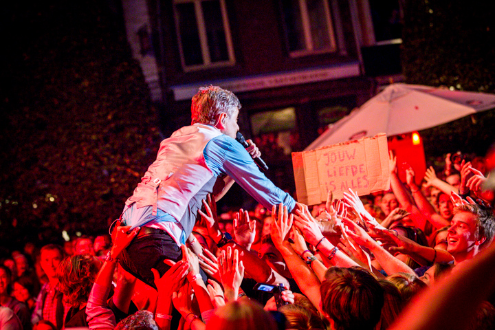 Bart Peeters @ Marktrock Leuven 2013, picture 6, photographed by Kurt Jacobs - FrontView Magazine