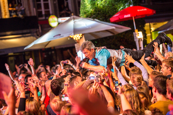 Bart Peeters @ Marktrock Leuven 2013, picture 14, photographed by Kurt Jacobs - FrontView Magazine