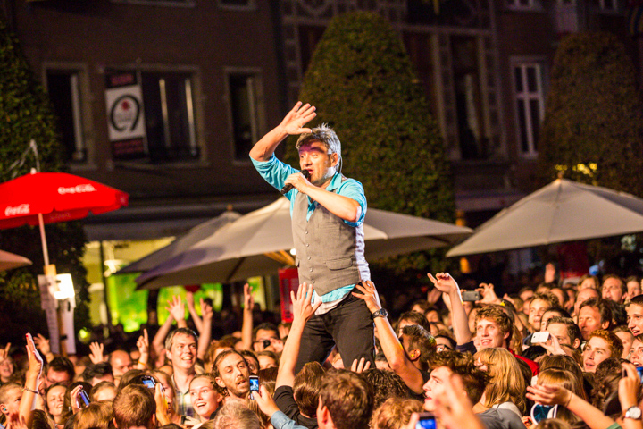 Bart Peeters @ Marktrock Leuven 2013, picture 17, photographed by Kurt Jacobs - FrontView Magazine