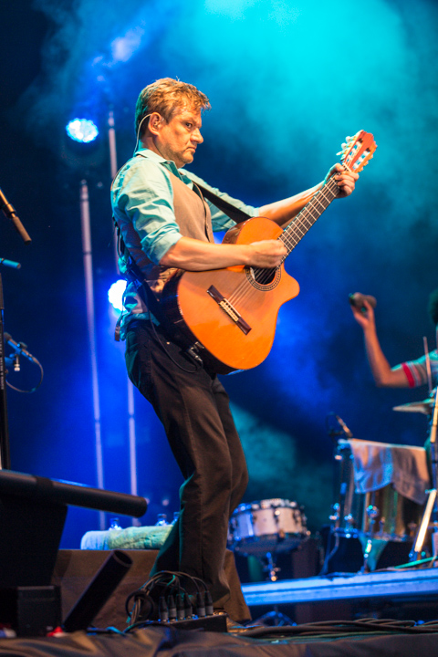 Bart Peeters @ Marktrock Leuven 2013, picture 30, photographed by Kurt Jacobs - FrontView Magazine