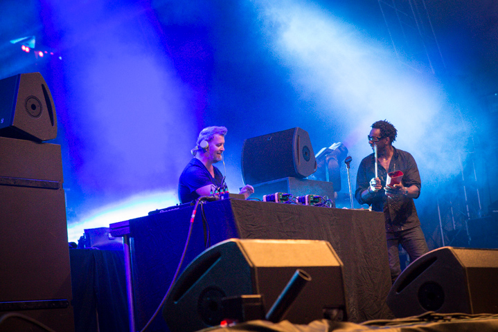buscemi @ Marktrock Leuven 2013, picture 2, photographed by Kurt Jacobs - FrontView Magazine