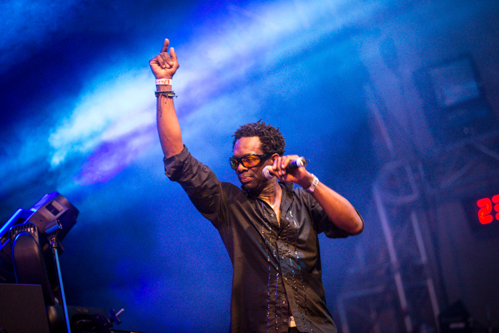 buscemi @ Marktrock Leuven 2013, picture 4, photographed by Kurt Jacobs - FrontView Magazine