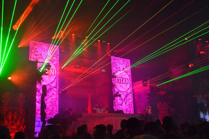 Q Dance The Qontinent - deel 1, picture 144, photographed by Tom Van Tongerloo - FrontView Magazine