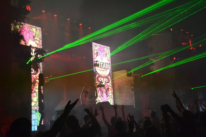 Q Dance The Qontinent - deel 2, picture 40, photographed by Tom Van Tongerloo - FrontView Magazine