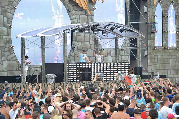Q Dance The Qontinent - deel 2, picture 54, photographed by Tom Van Tongerloo - FrontView Magazine