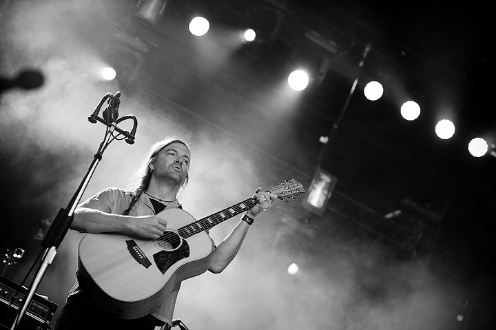 The Dandy Warhols @ Brussels Summer Festival 2013, picture 15, photographed by Magali Decamps - FrontView Magazine