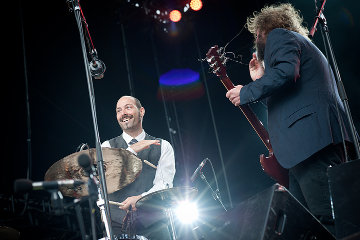 The Inspector Cluzo @ Brussels Summer Festival 2013, picture 5, photographed by Magali Decamps - FrontView Magazine