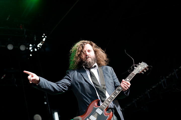 The Inspector Cluzo @ Brussels Summer Festival 2013, picture 9, photographed by Magali Decamps - FrontView Magazine