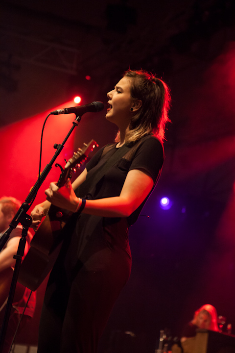 Of Monsters and Men @ OLT Rivierenhof, picture 7, photographed by Dorien Goetschalckx - FrontView Magazine