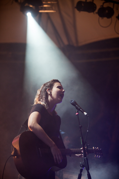 Of Monsters and Men @ OLT Rivierenhof, picture 8, photographed by Dorien Goetschalckx - FrontView Magazine