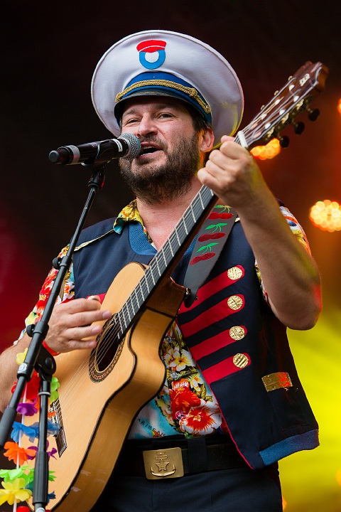 Kapitein Winokio @ Hestival 2013, picture 11, photographed by Edwin Houdevelt - FrontView Magazine