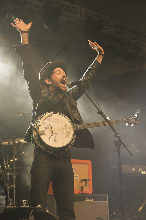 the avett brothers @ OLT Rivierenhof, picture 3, photographed by Steven Stausens - FrontView Magazine