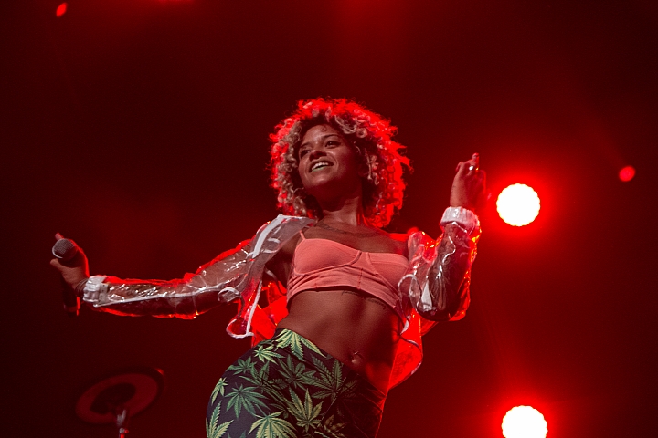 Buraka Som Sistema Feest in het park dag 3, picture 9, photographed by Philippe Janssens - FrontView Magazine