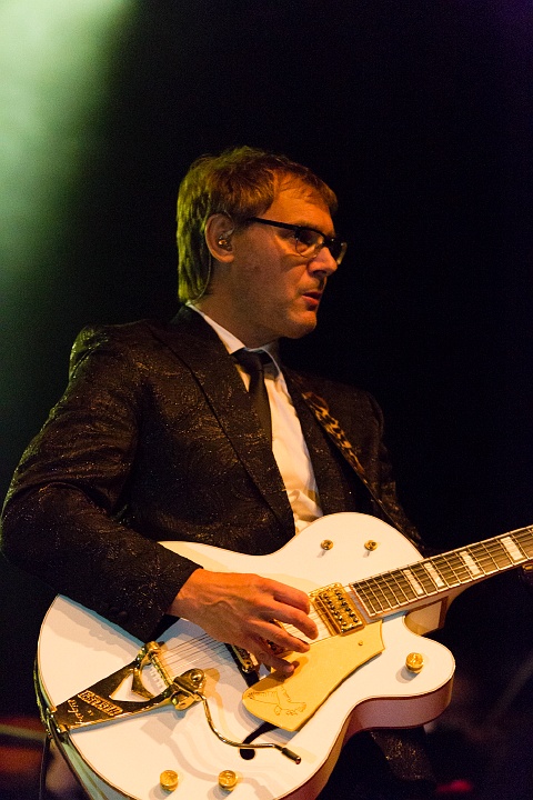 Hooverphonic @ OLT Rivierenhof, picture 3, photographed by Edwin Houdevelt - FrontView Magazine