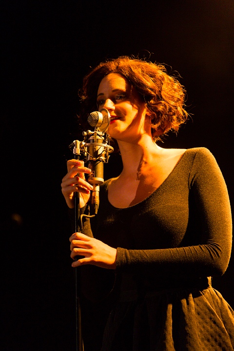 Hooverphonic @ OLT Rivierenhof, picture 6, photographed by Edwin Houdevelt - FrontView Magazine