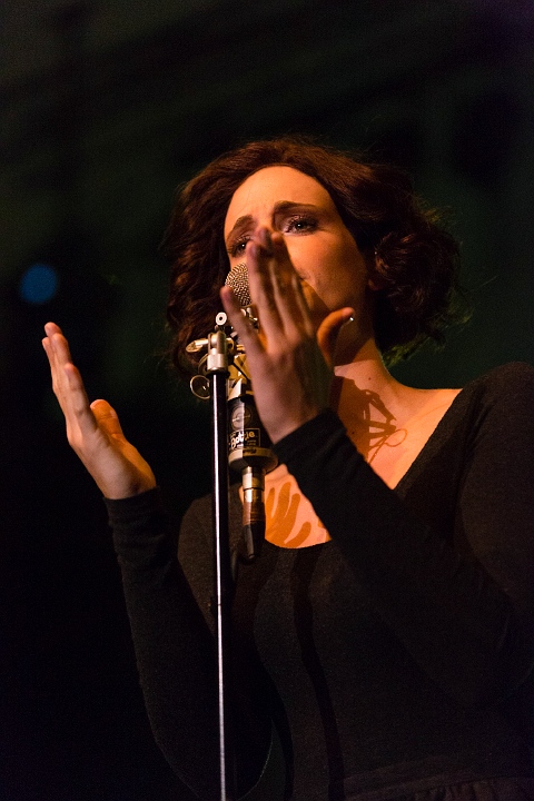 Hooverphonic @ OLT Rivierenhof, picture 8, photographed by Edwin Houdevelt - FrontView Magazine