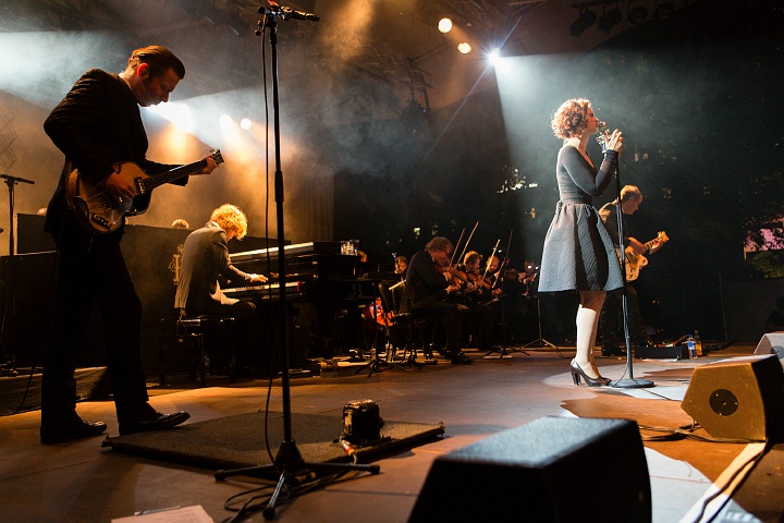 Hooverphonic @ OLT Rivierenhof, picture 9, photographed by Edwin Houdevelt - FrontView Magazine