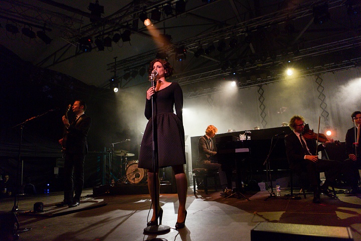Hooverphonic @ OLT Rivierenhof, picture 15, photographed by Edwin Houdevelt - FrontView Magazine