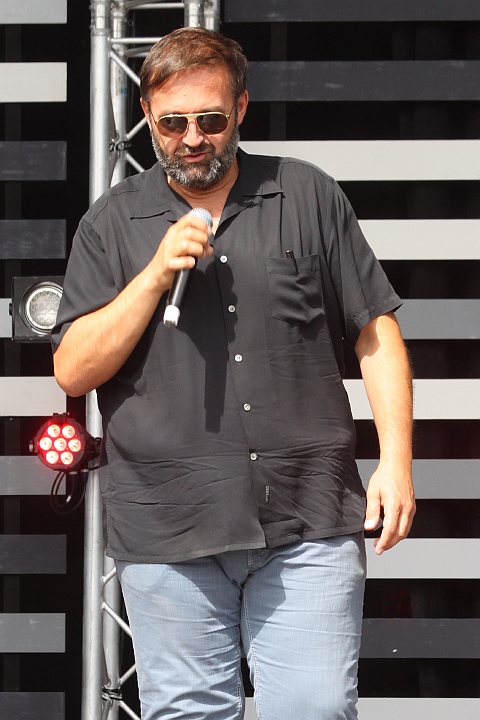 Bert (The Voice) @ Buitenbeenpop 2013, picture 11, photographed by Heidi Elen - FrontView Magazine