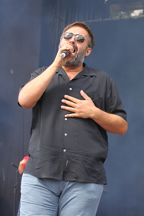 Bert (The Voice) @ Buitenbeenpop 2013, picture 12, photographed by Heidi Elen - FrontView Magazine