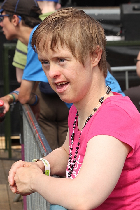 Bert (The Voice) @ Buitenbeenpop 2013, picture 14, photographed by Heidi Elen - FrontView Magazine