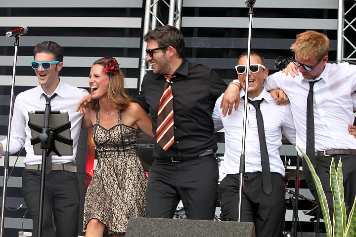 De Corsaris @ Buitenbeenpop 2013, picture 1, photographed by Heidi Elen - FrontView Magazine