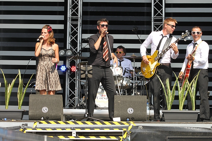 De Corsaris @ Buitenbeenpop 2013, picture 20, photographed by Heidi Elen - FrontView Magazine