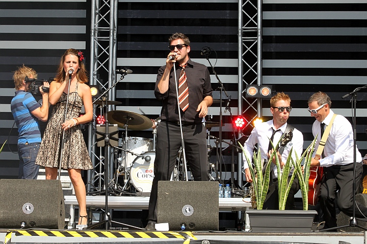 De Corsaris @ Buitenbeenpop 2013, picture 23, photographed by Heidi Elen - FrontView Magazine