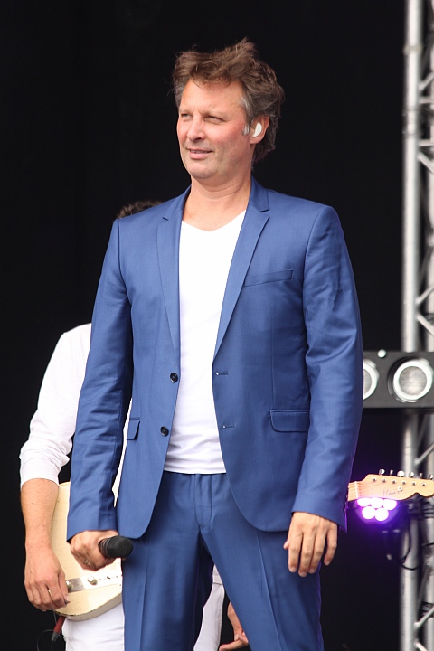 De Romeo's @ Buitenbeenpop 2013, picture 25, photographed by Heidi Elen - FrontView Magazine