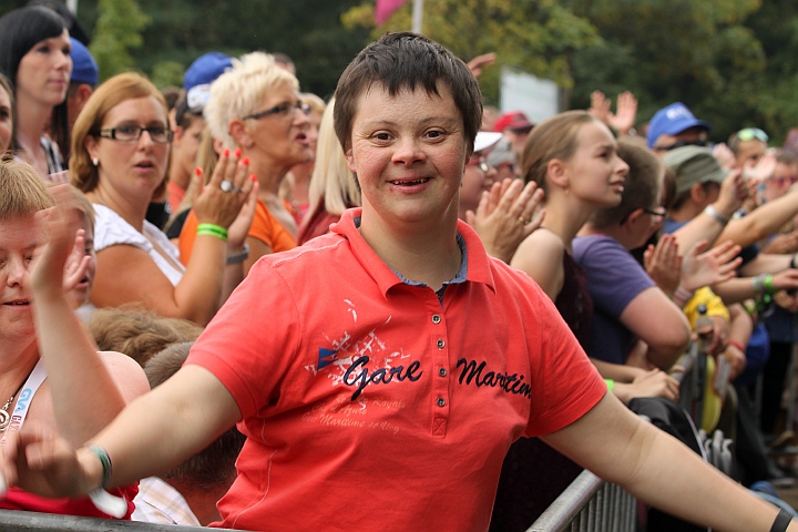 De Romeo's @ Buitenbeenpop 2013, picture 46, photographed by Heidi Elen - FrontView Magazine