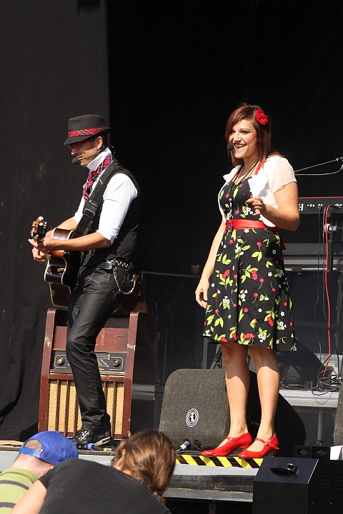 Dominomuziek @ Buitenbeenpop 2013, picture 11, photographed by Heidi Elen - FrontView Magazine