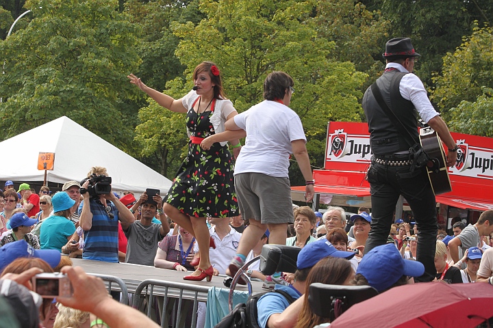 Dominomuziek @ Buitenbeenpop 2013, picture 12, photographed by Heidi Elen - FrontView Magazine