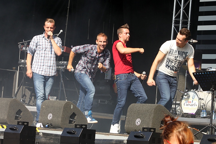 Get Ready @ Buitenbeenpop 2013, picture 10, photographed by Heidi Elen - FrontView Magazine