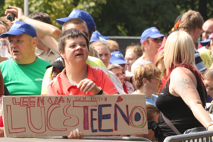 Luc Steeno @ Buitenbeenpop 2013, picture 4, photographed by Heidi Elen - FrontView Magazine
