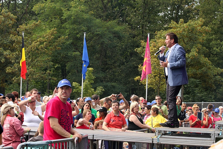 Luc Steeno @ Buitenbeenpop 2013, picture 18, photographed by Heidi Elen - FrontView Magazine